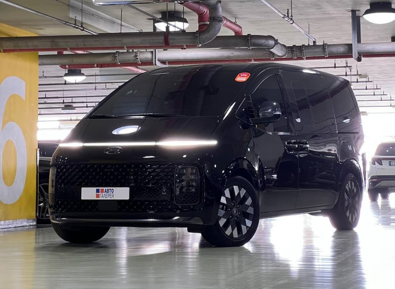 Hyundai Staria